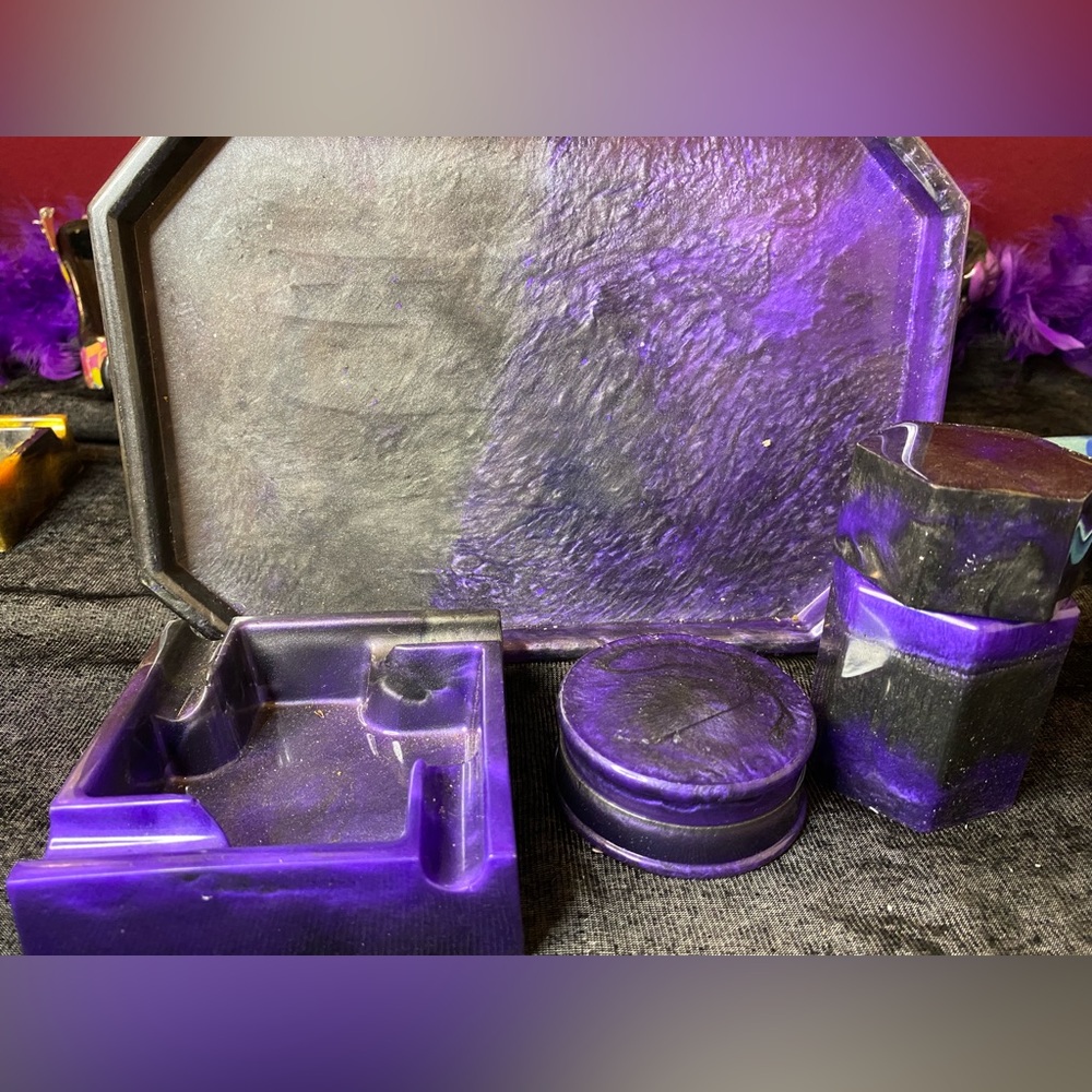 Large resin set Purple and Black